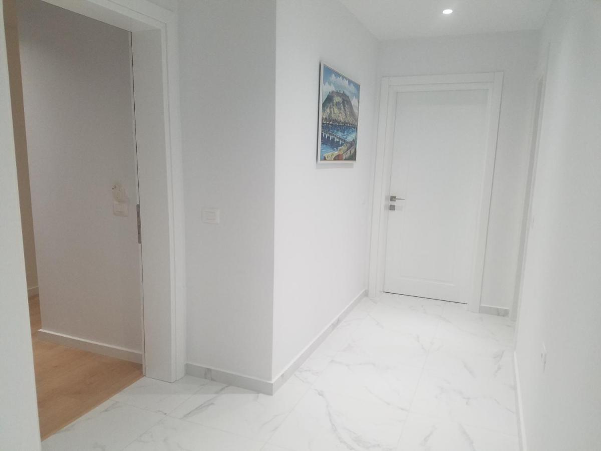 סרנדה Dani'S Apartments מראה חיצוני תמונה