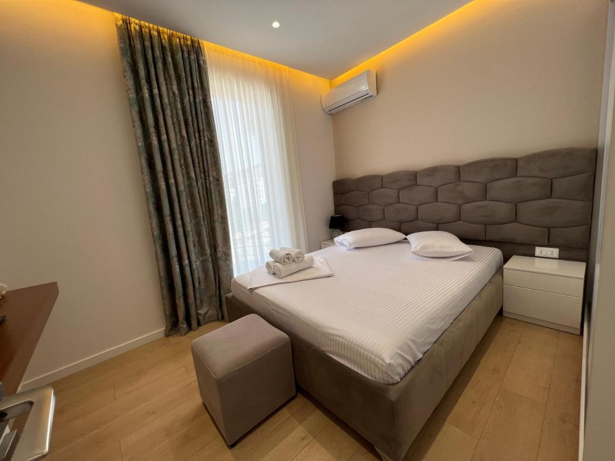 סרנדה Dani'S Apartments מראה חיצוני תמונה