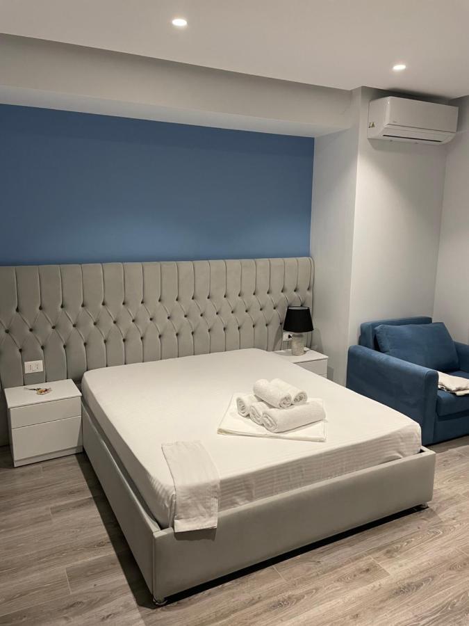 סרנדה Dani'S Apartments מראה חיצוני תמונה