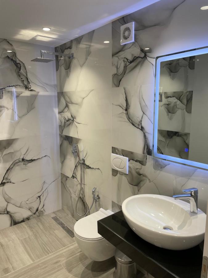 סרנדה Dani'S Apartments מראה חיצוני תמונה
